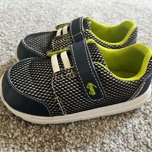 See Kai Run navy blue tennis shoes. size 8